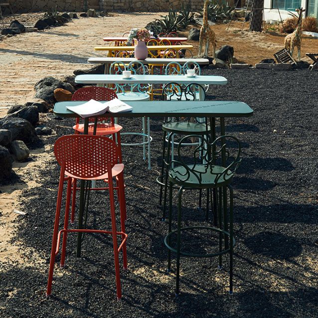 Industrial Rectangle Dining Table Metal Outdoor Table with Metal Base