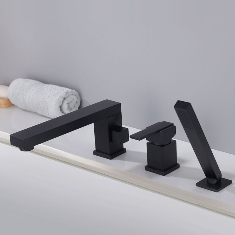 Modern Deck Mounted Metal Freestanding Tub Filler Low Arc Freestanding Faucet in Black