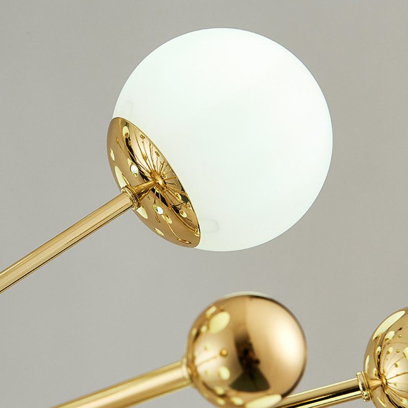 Lampadario in metallo in metallo a forma di buio in oro elettroplato Post-moderna Glassa di vetro appeso per sala da pranzo camera da letto