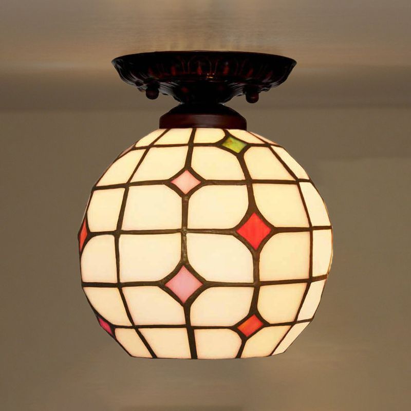 Bell / Globe Flush Fixture de la lumière Tiffany White Grille en verre Cbeille à Beige Single Beige Mount Ceiling Light with Jewels