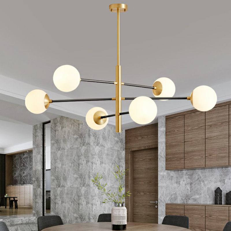 Brass Tierd sospeso a sospensione Light Postmodern Metal lampadario in metallo con sfera di vetro lattiginoso
