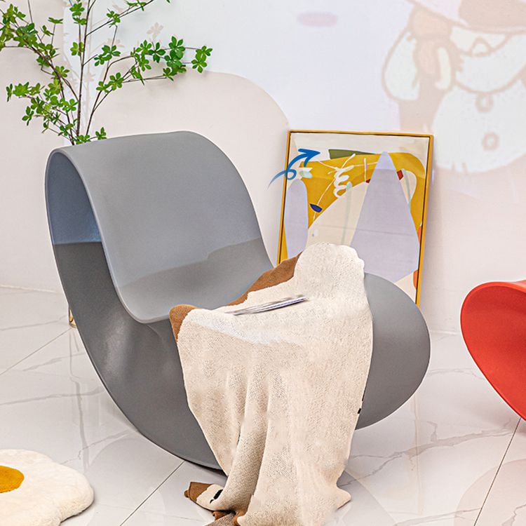Modern Recycled Plastic Rocker Chair Stain Resistant Rocking Chair for Living Room