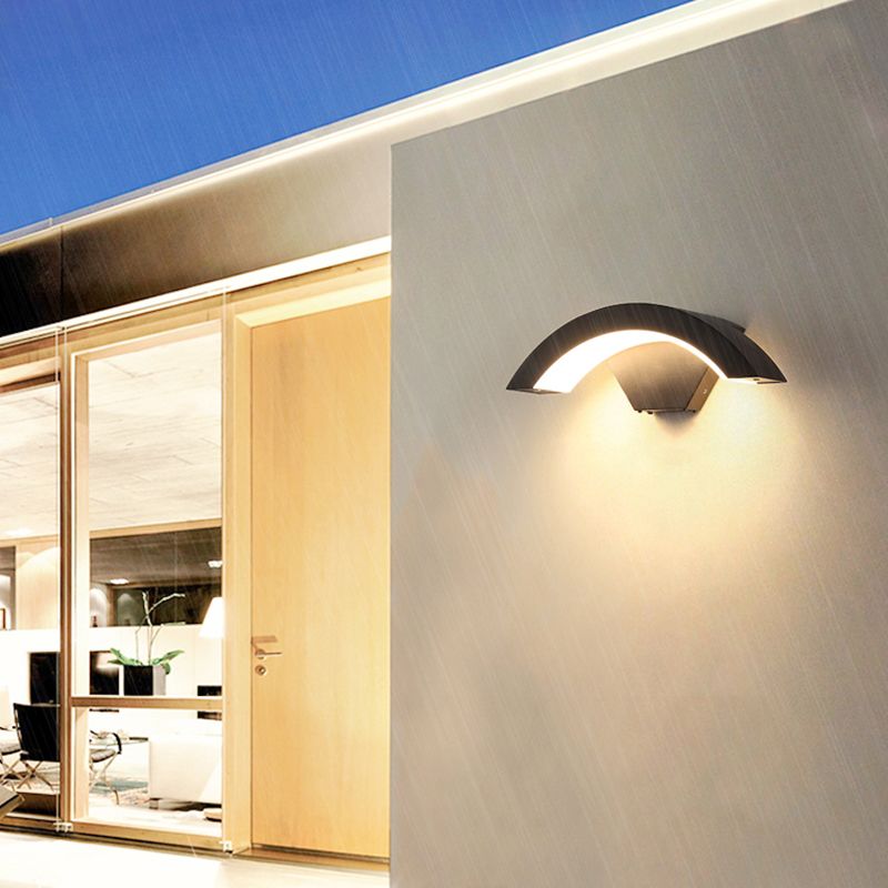 Simple Wall Sconce Curve Outdoor Sconce Light Fixture in Black