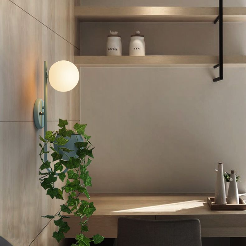 Nordic Refreshing Style Plant Wall Lamp 1 Light Ball Shade Sconce Light for Living Room