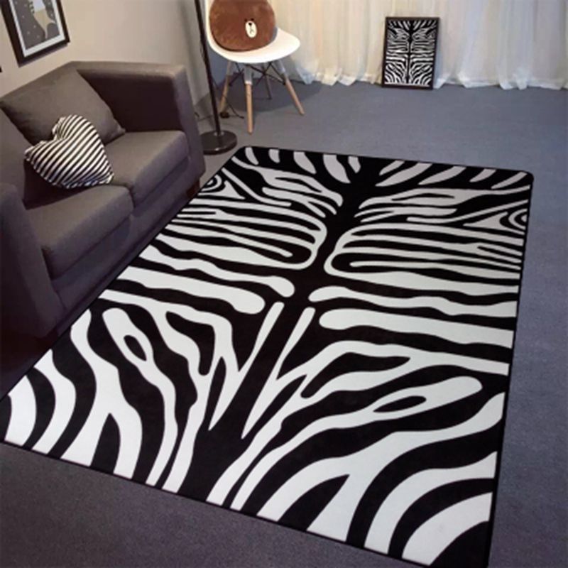 Tribal Animal Printed Carpet Polyester Indoor Rug Stain Resistant Area Carpet for Living Room