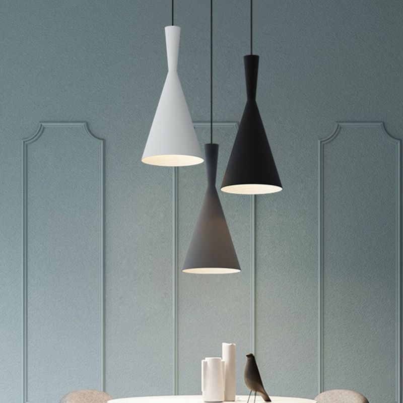 Entonnoir en cluster Light Light Nordic Aluminium 3 têtes d'éclairage de suspension blanc-gris-blanc avec canopée ronde / linéaire