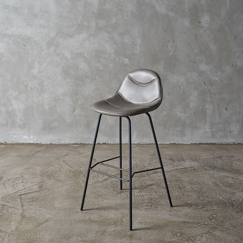 Industrial Black Counter Stools Iron Upholstered Bar Stools Bristol with Bucket Seat