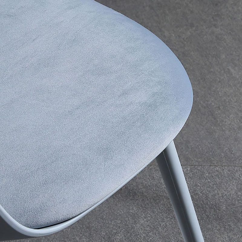 Silla lateral de comedor de plástico de estilo escandinavo, silla sin brazos con respaldo abierto para el hogar
