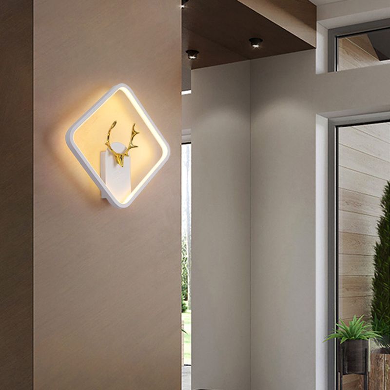 1-Light Geometric Wall Lighting Ideas Modern Style Metal LED Wall Lamp