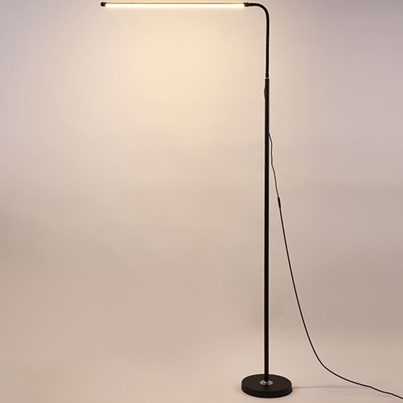 Modern Linear Shape Floor Lamp Metal 1-Light Floor Lamp in Black