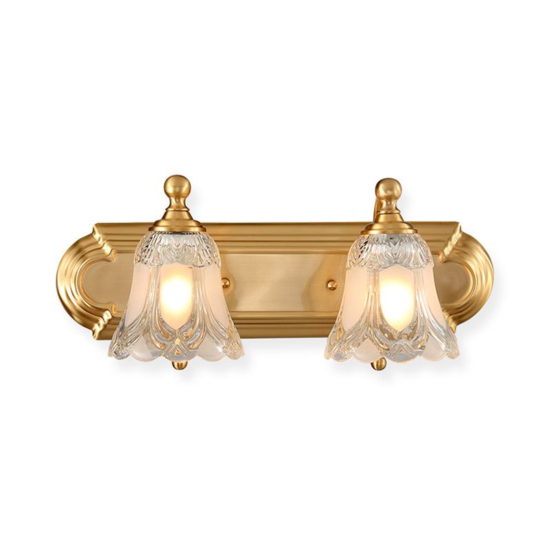 Bella sfumatura Vanity Sconce Light Style Vintage Glass Clear Glass 2/3 Bulbi Accensione a parete Golden per bagno, 18 "/24" W