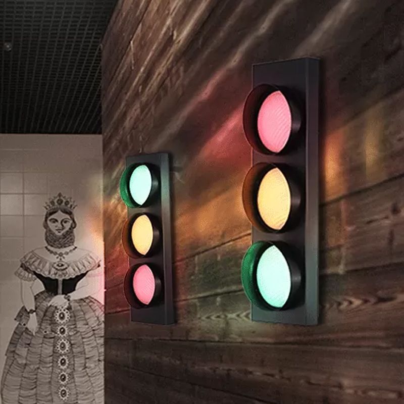 Montano a forma di traffico metallico Luce a parete Luce moderna a 3 luci Disconce da parete in nero per corridoio