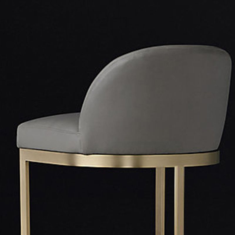 Glam Faux Leather Bar Stool Footrest Counter-height Stool for Dining Room