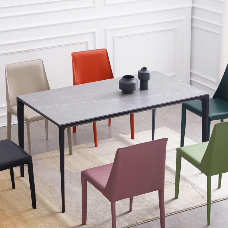 La salle à manger moderne en métal préside la chaise de salle à manger en cuir sans bras pour le restaurant