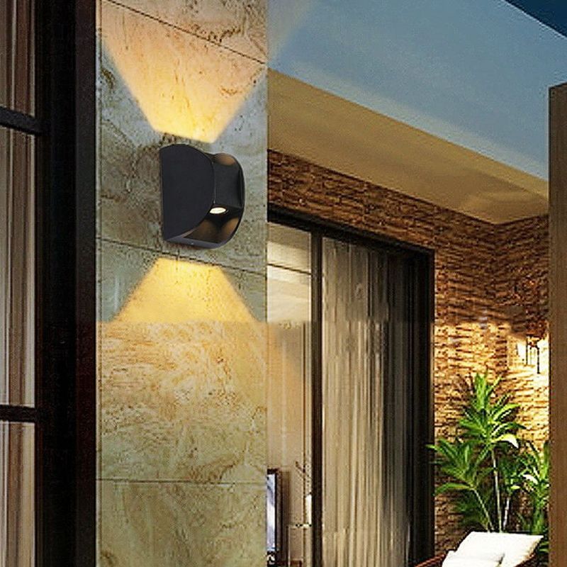 Geometric Shape Wall Lamp Modern Style Metal 2 Lights Wall Light in Black