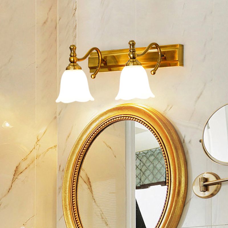 2/3 Köpfe Wand Waschtisch Licht kolonialer Badezimmer Wandlampe mit Blume Opalglas Schatten in Gold