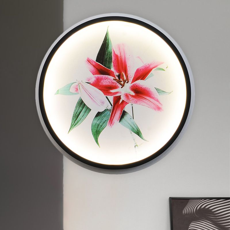 Oriental Style Circular Metallic Mural Lamp LED Wall Mounted Light in Black with Blossom/Bird Pattern