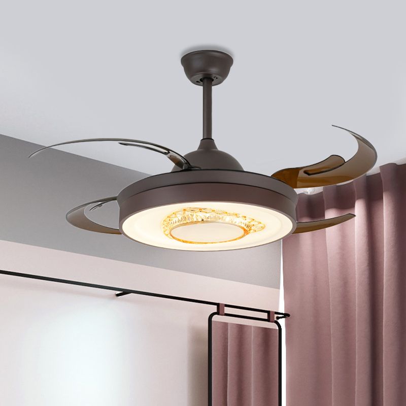 Acryl koffie hangende ventilatorverlichting cirkelvormige led 42 "W modernistische semi -spoelmontage lamp voor slaapkamer, 4 bruine messen