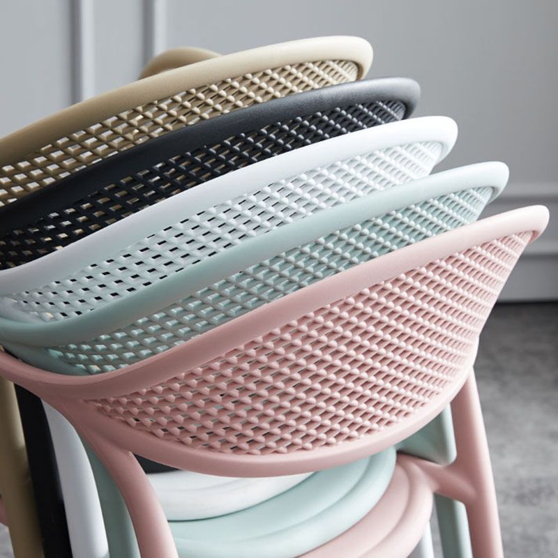 Silla apilable moderna que cena el sillón con las piernas plásticas para la cocina