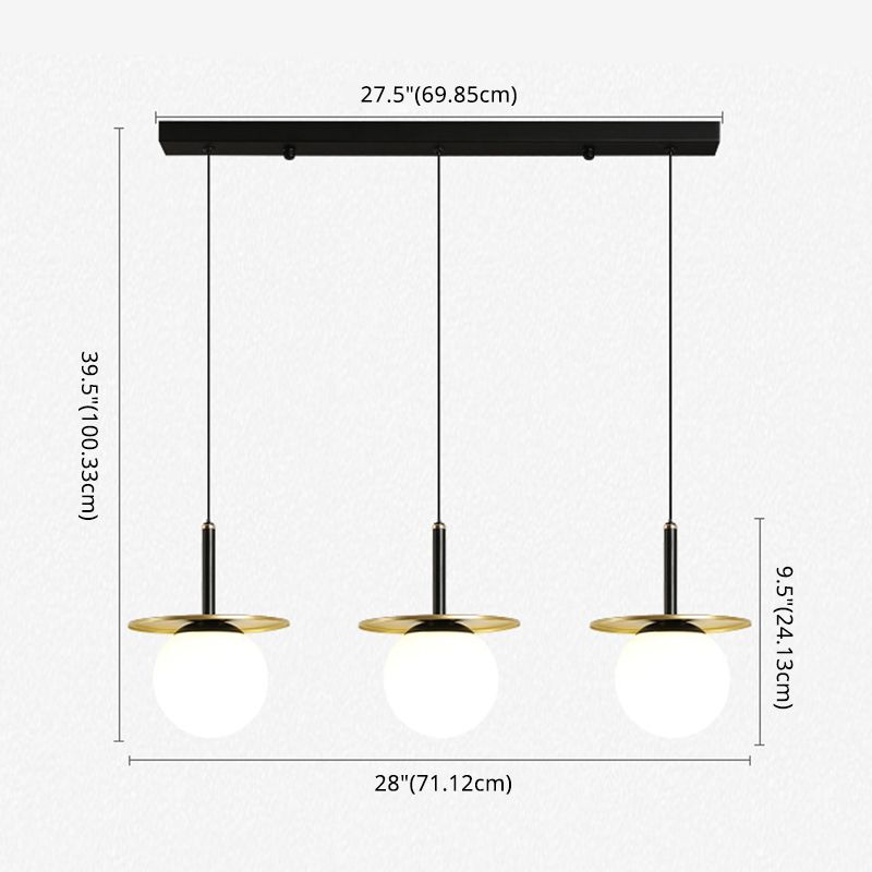 28.3 "Globo de vidrio blanco de ancho de 3 luces Ligera de metal redonda Decoración de lámina de metal de estilo posmoderno Costilización de iluminación en oro