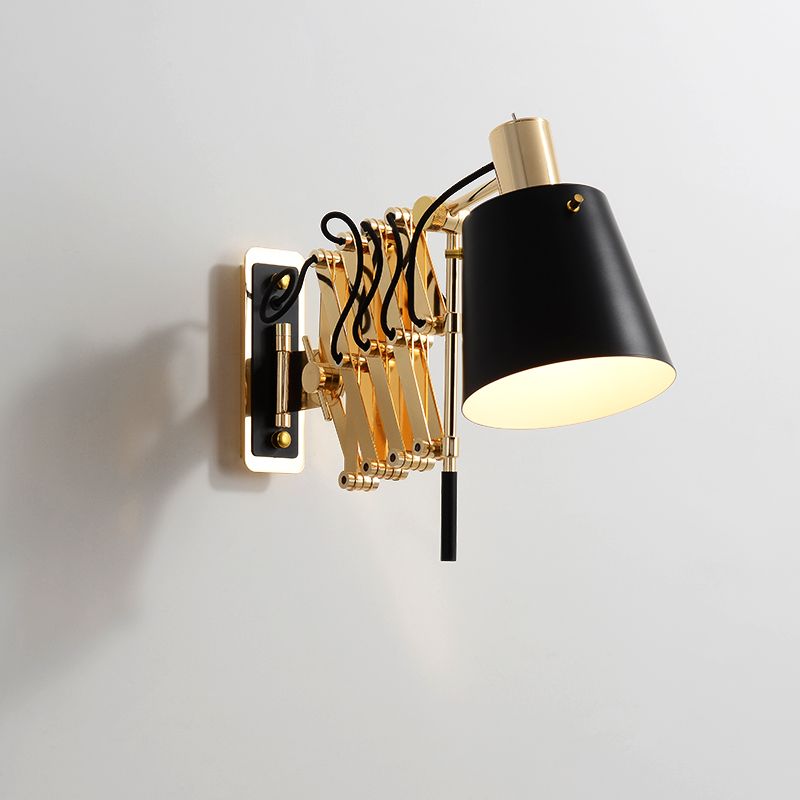 Extension du bras Moup de paroi lumière post moderne Métallique Gold 1-Head Lampe avec une teinte de baril noir
