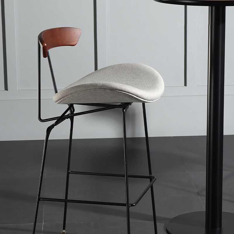 Modern Armless Backrest Counter Stool Iron Milk Tea Shop Bar Stool with Cushion and Pedal
