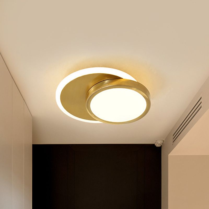 Gold Circular Flush Mount Lamp Contemporary LED Acrylic Close to Ceiling Light for Corridor