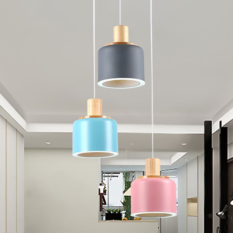 Luz de colgante de clúster de tambor blanco Minimalista Minimalista 3 cabezas Cosco metálico Colcar con tapa de madera