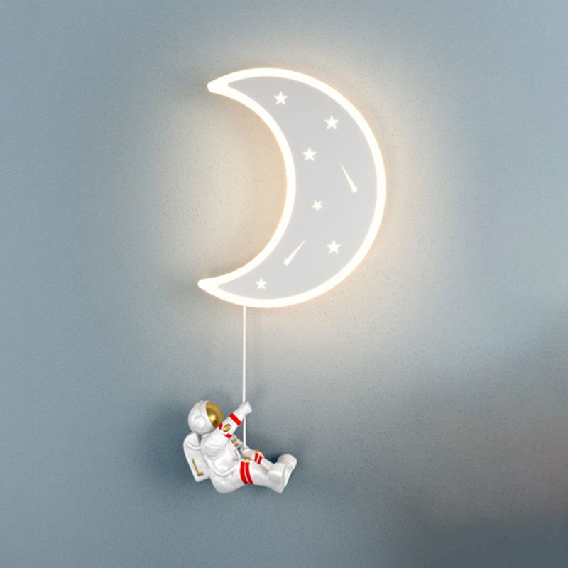 Modern Style Moon Shape Wall Sconce Metal 1 Light Sconce Lighting for Living Room