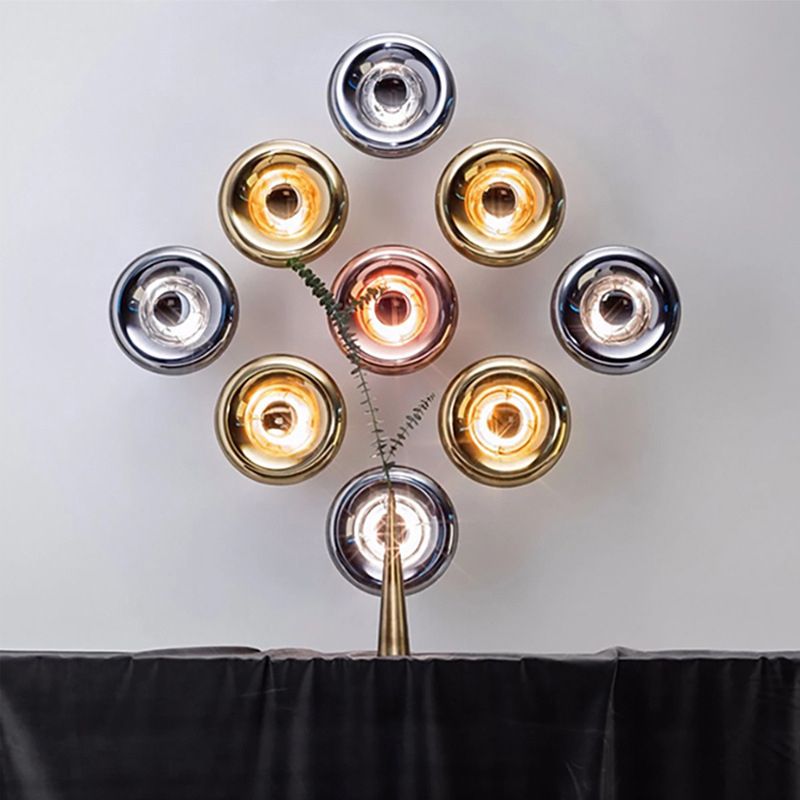 Postmodern Metal Wall Sconce Single Head Wall Mounted Light Fixture for Living Room