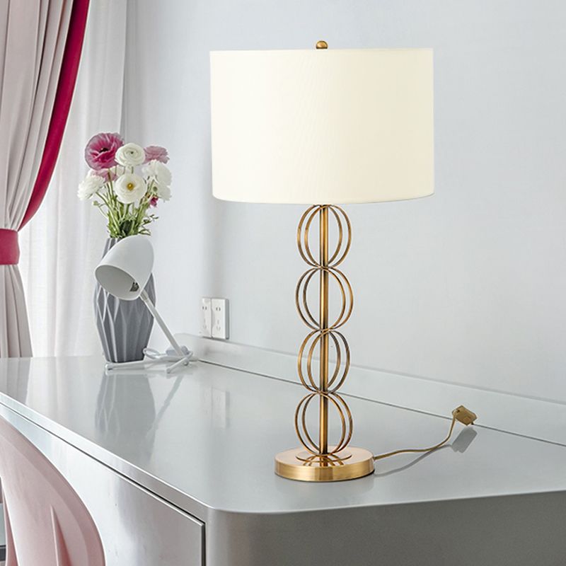 Tessuto Light cilindrico Night Light Contemporary White Metal Table Lighting per soggiorno