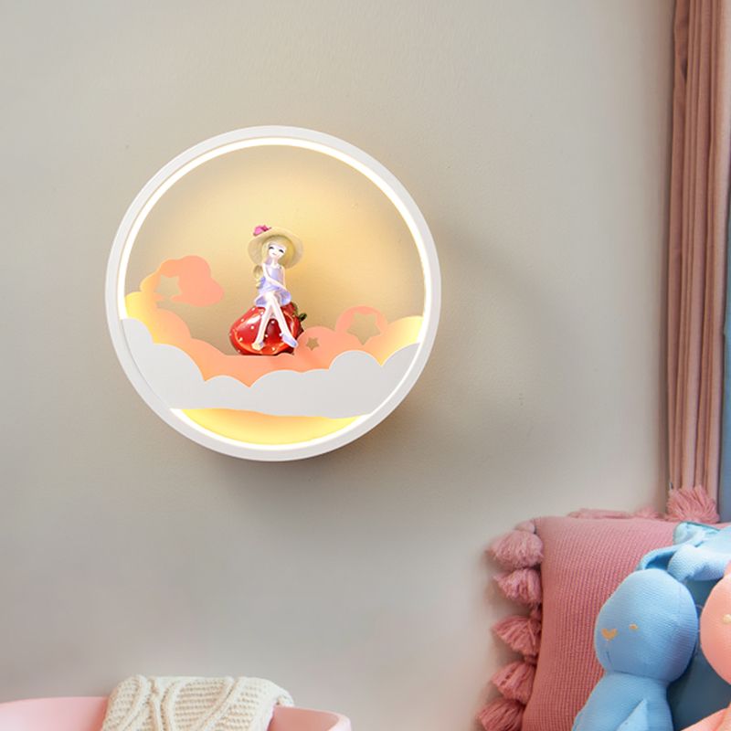 Luce di palla da parete di nuvola bianca a led contemporanea con lampada a parete ad anello acrilico con ragazza/orso/piccolo monaco deco