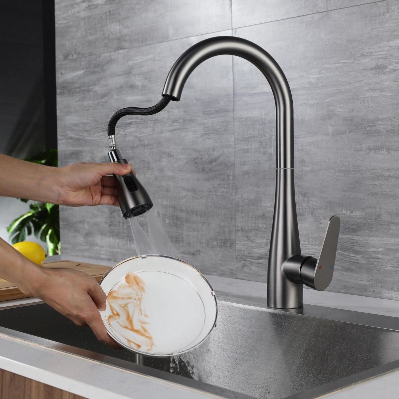Pull down Kitchen Faucet Single Handle Faucet with Pull out Sprayer