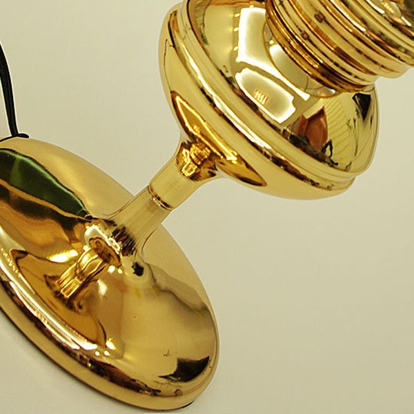 1-Light Metal Table Lamp European Style Desk Lamp for Living Room