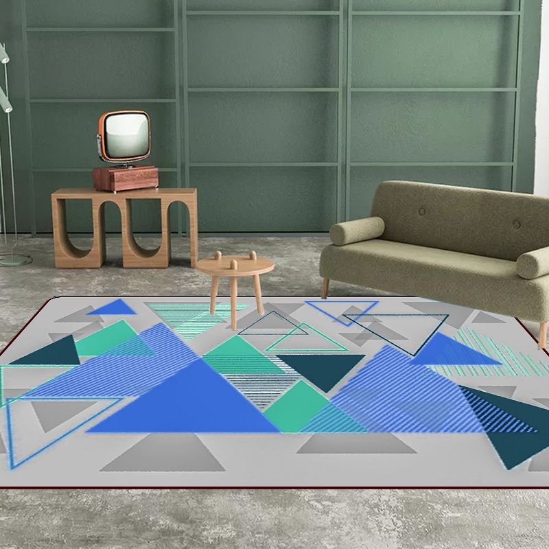 Modern Living Room Rug in Grey Color Block Triangle Print Rug Polyester Machine Washable Area Rug