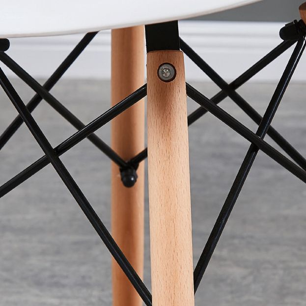 Sedia da cucina da pranzo industriale in legno.