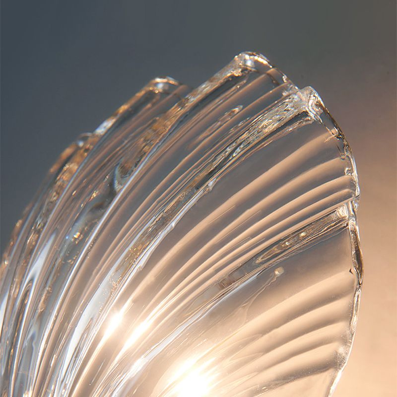 Shell Shape Wall Lamp Modern Style Glass 1 Light Wall Light in Clear