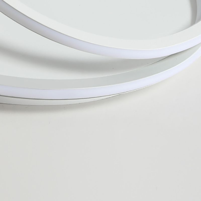 White Circle Ceiling Light Fixture Modern Style LED Metal Close to Ceiling Lamp