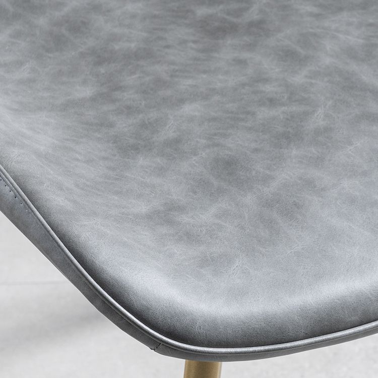 Chaise d'appoint scandinave en cuir avec finition mate et dossier à oreilles (Ensemble de 2)