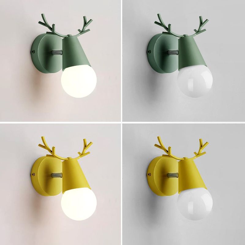 Metal Unique Shape Wall Lights Modern Style 1 Light Wall Sconce for Bedroom