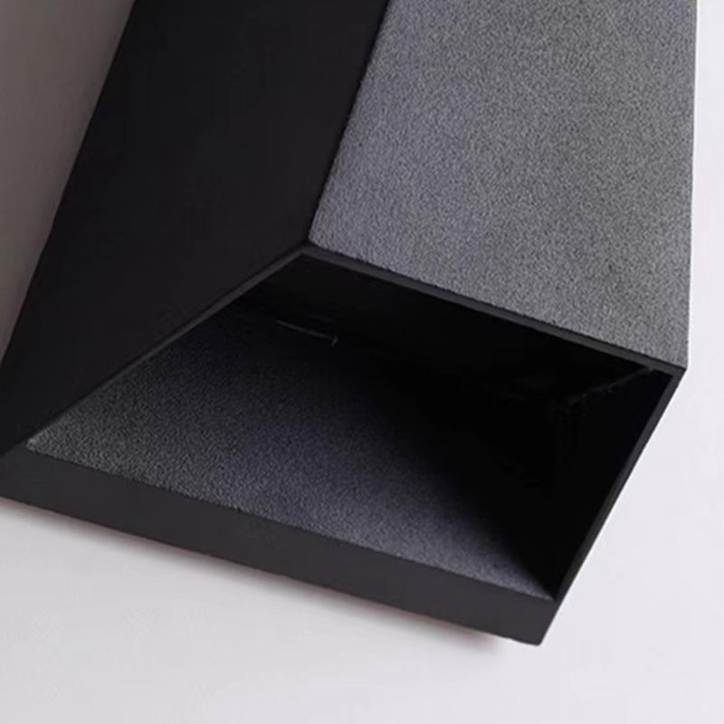 Nordic Style Aluminum Wall Light Trapezoid Shape LED Wall Lamp for Outdoor