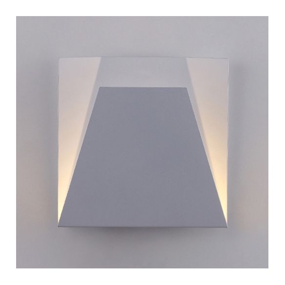 Geometric Metal Wall Lamp Simplistic Style LED White Wall Light Sconce in Warm/White Lighting for Bedroom