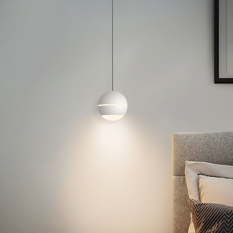 Pendre à LED du globe acrylique dans la lampe suspendue en aluminium à style concis moderne