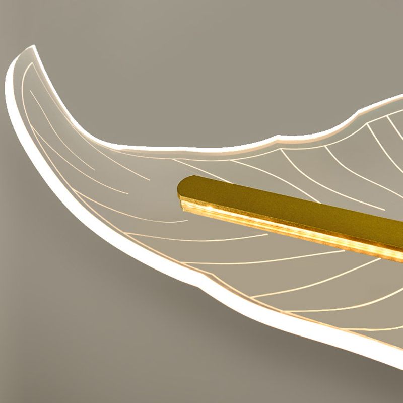 Éclairage île moderne en or