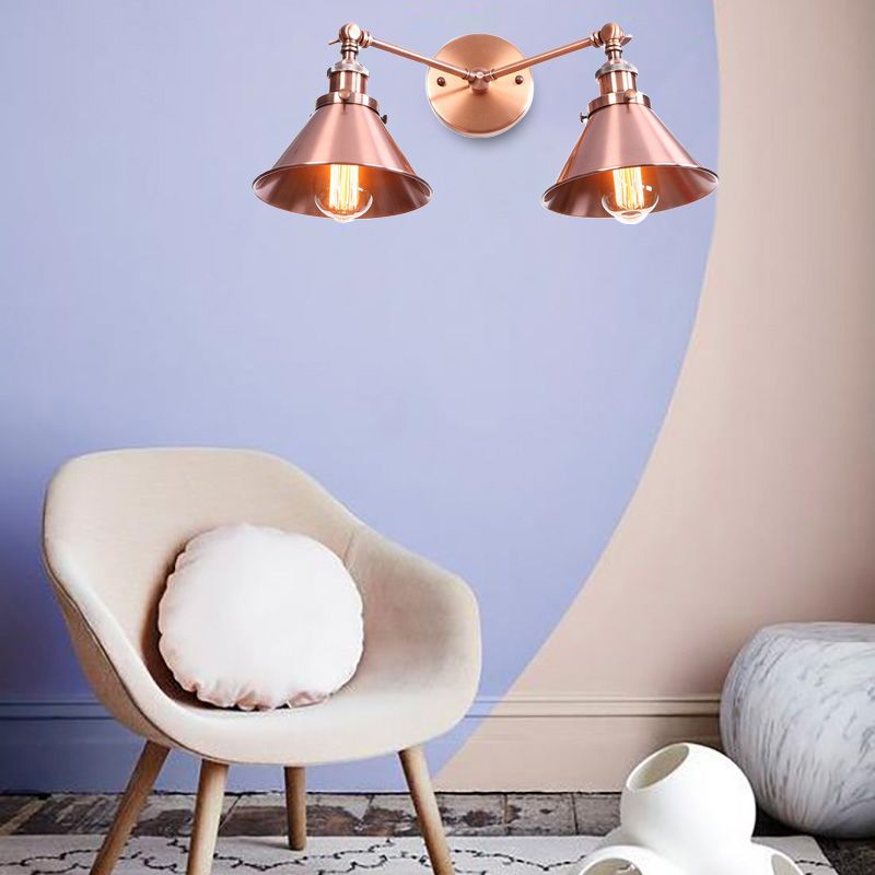 Tire d'ombrage effilée Mur mural Fixture industriel vintage 2 têtes Moup de serrage de la ferme Lumière en noir / laiton