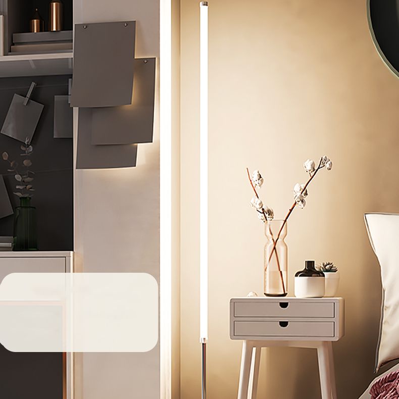 Acrylröhrchen stehende Bodenbeleuchtung Minimalismus Chrom Finish LED LED -SHOHR für Wohnzimmer