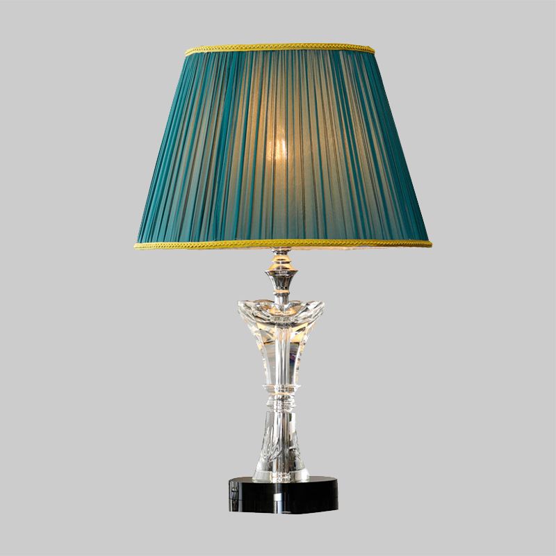 Grüne Kegelstischlampe zeitgenössische 1-Kopf-K9-Kristallnachtbeleuchtung mit künstlichem Details