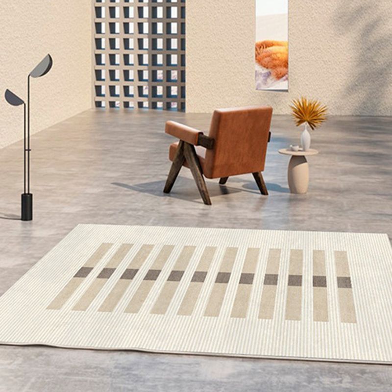 Tapis graphique en polyester moderne gris clair tapis de support sans glissement pour le salon
