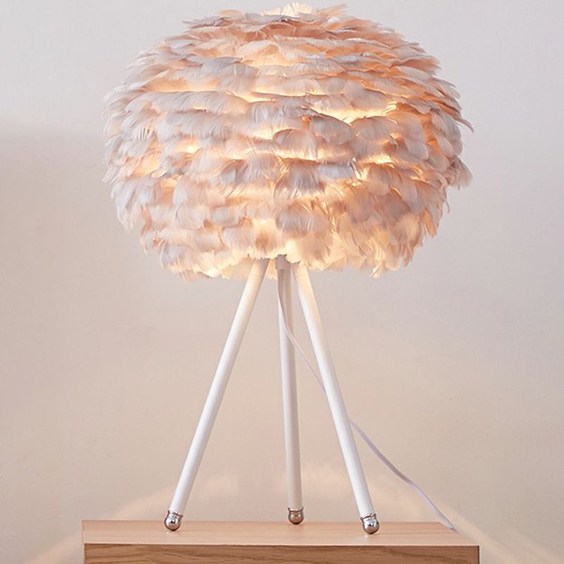 Illuminazione tonda da tavolo piuma minimalista 1 lampadina lampada da comodino