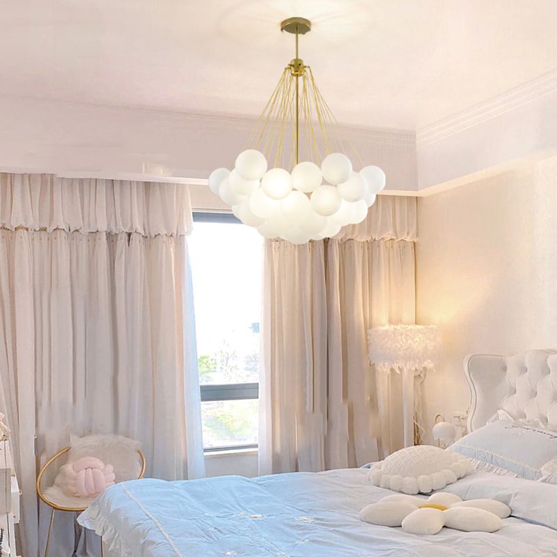 Metal Chandelier Light Fixtures Modern 3-Head Globe Hanging Pendant Lamps for Living Room